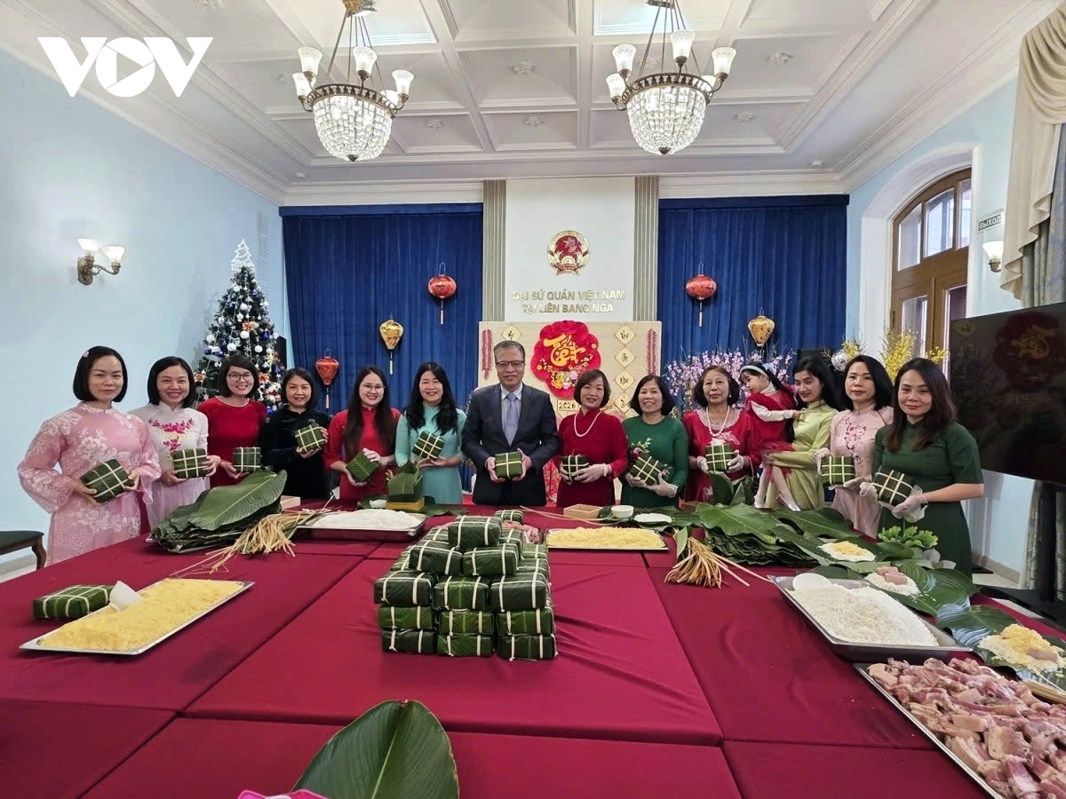 Tet cake making event held in Russia to welcome Lunar New Year 2026